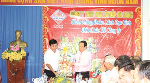 Lãnh Đạo Tỉnh Chúc Tết Bính Thân 2016